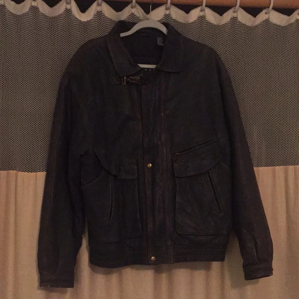 Context - Picture 1 of 10